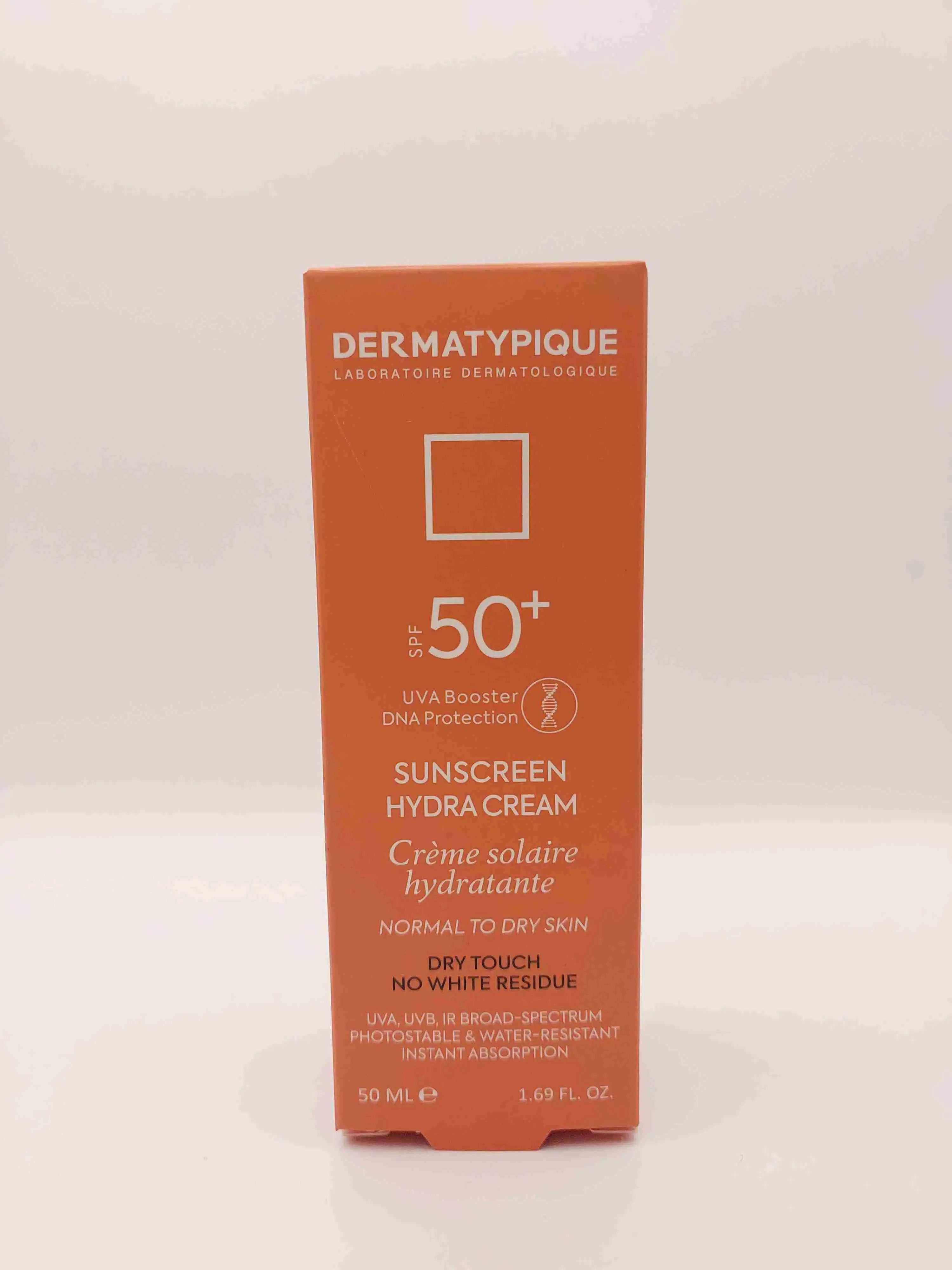 کرم ضد آفتاب بی رنگ هیدرا کرم درماتیپیک مناسب پوست معمولی