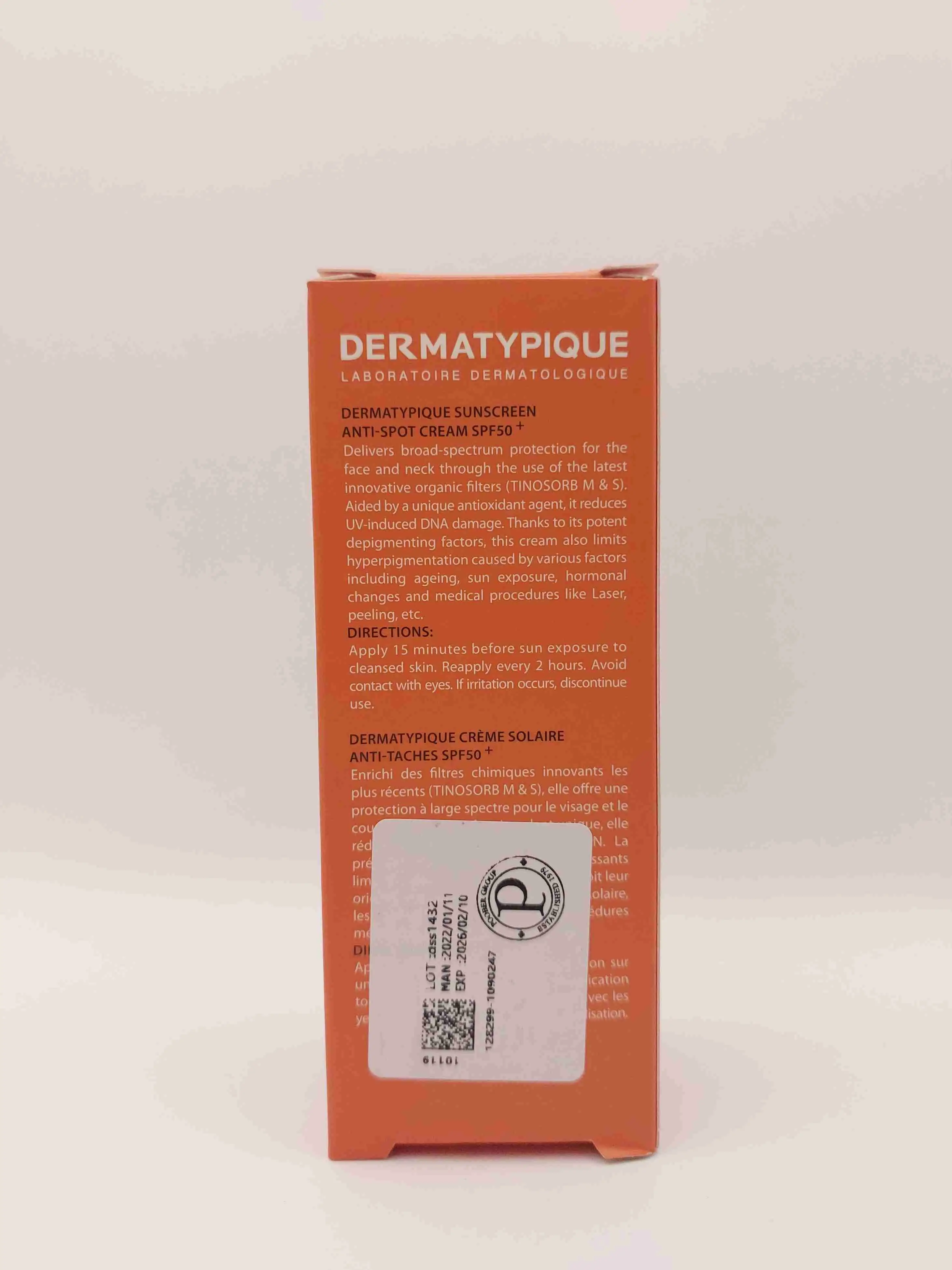 کرم ضد آفتاب بی رنگ ضد لک درماتیپیک