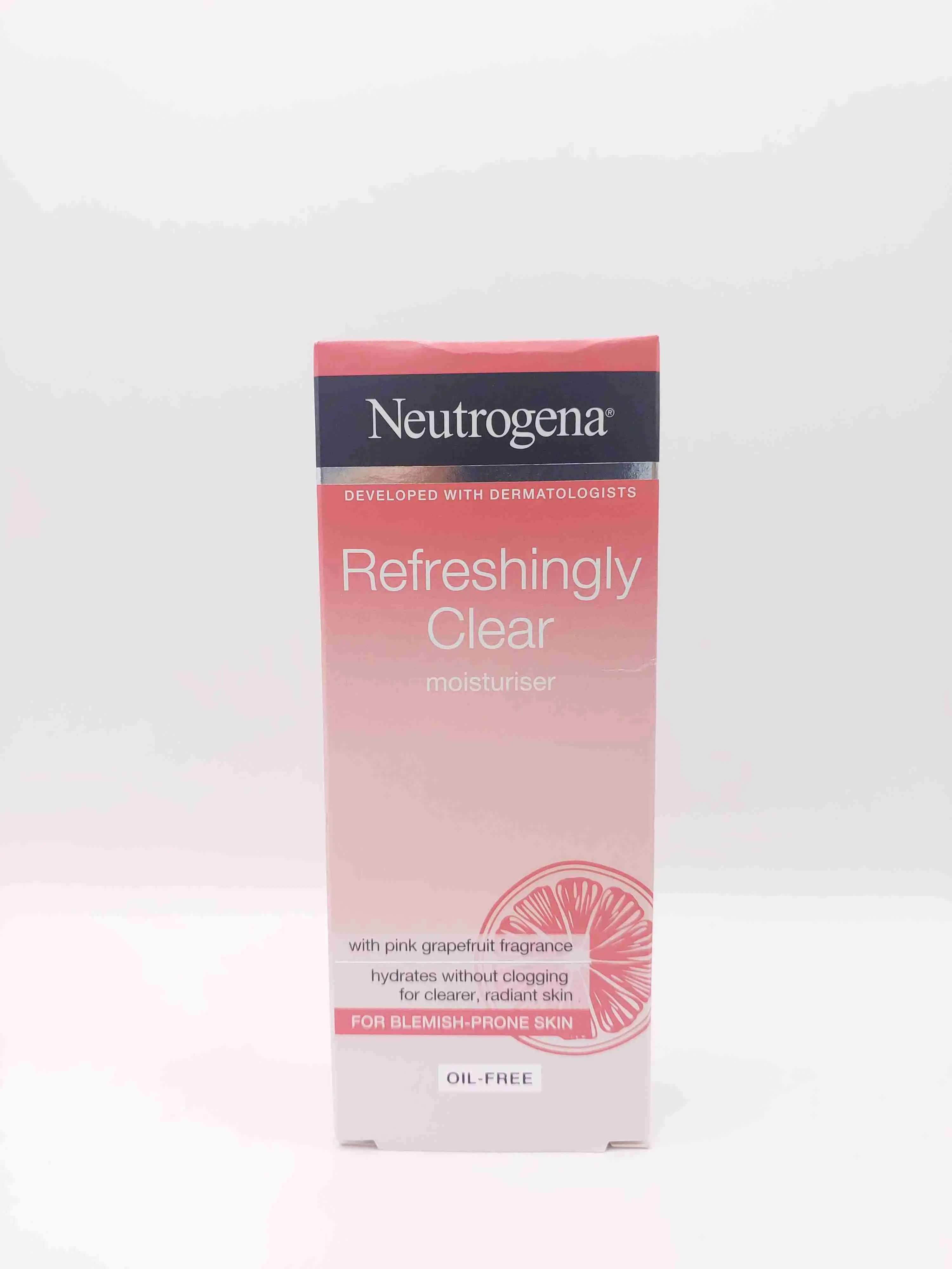مرطوب‌کننده گریپ فروت بدون چربی نیوتروژنا برای پوست‌های مستعد جوش