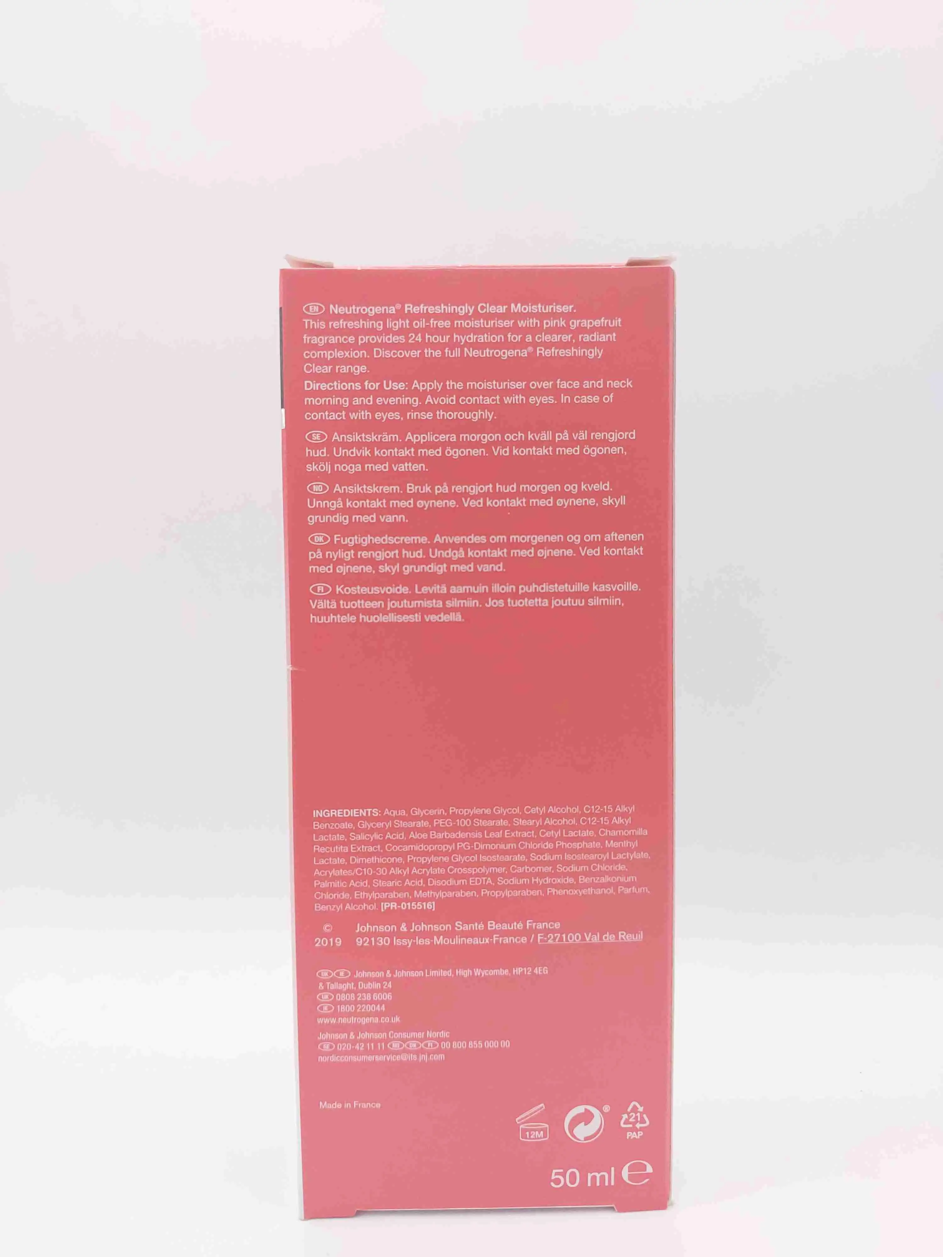 مرطوب‌کننده گریپ فروت بدون چربی نیوتروژنا برای پوست‌های مستعد جوش