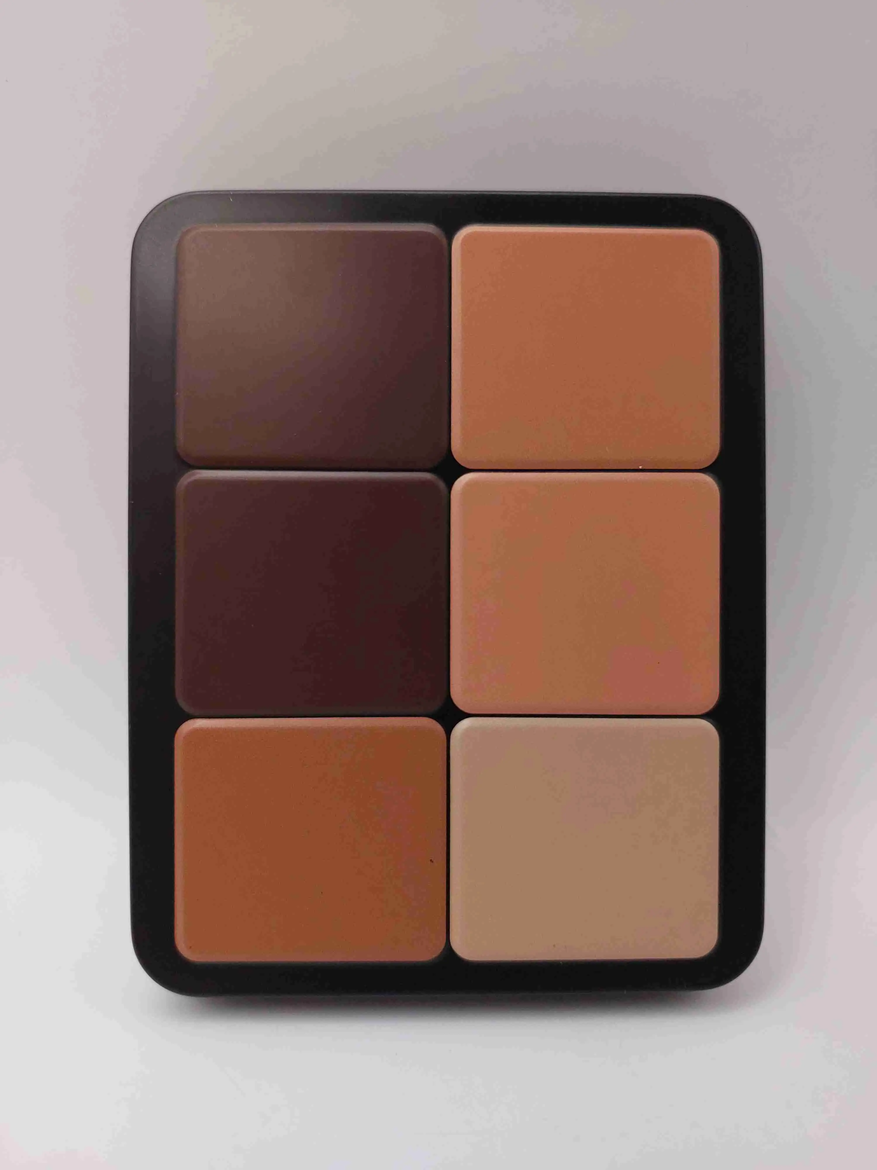 پالت کرم پودر کارلا سیکرت (Carla Secret)