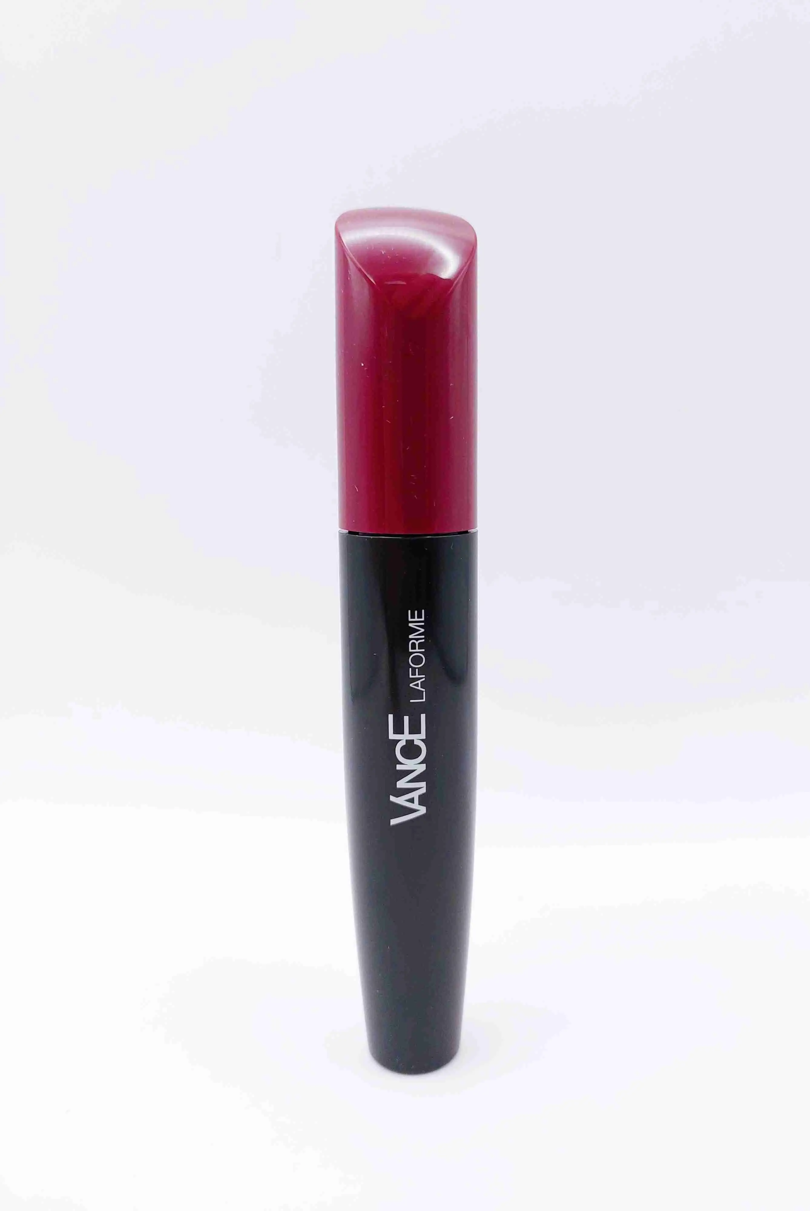 ریمل حجم دهنده ونس مدل Luxe Lash