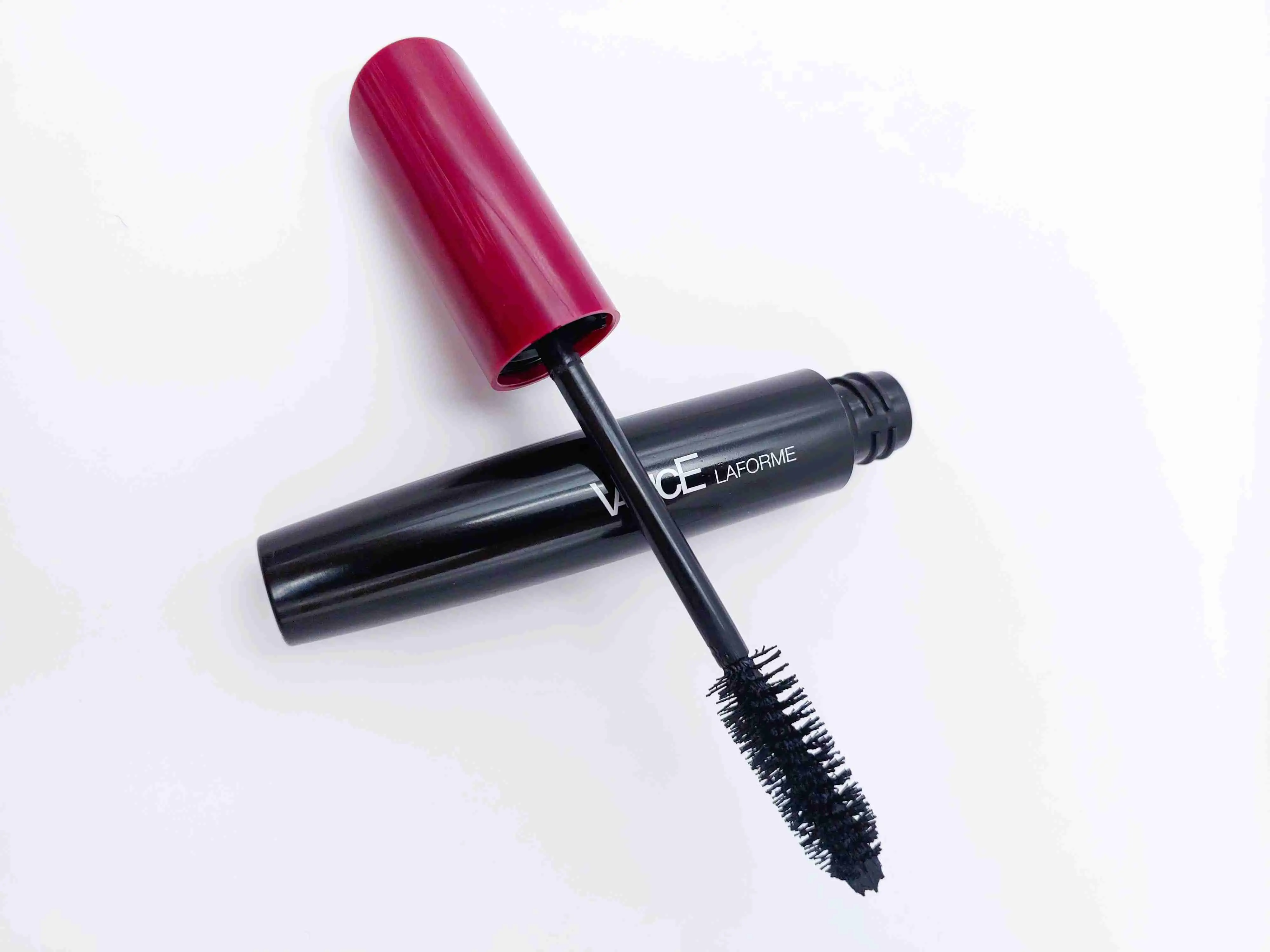 ریمل حجم دهنده ونس مدل Luxe Lash