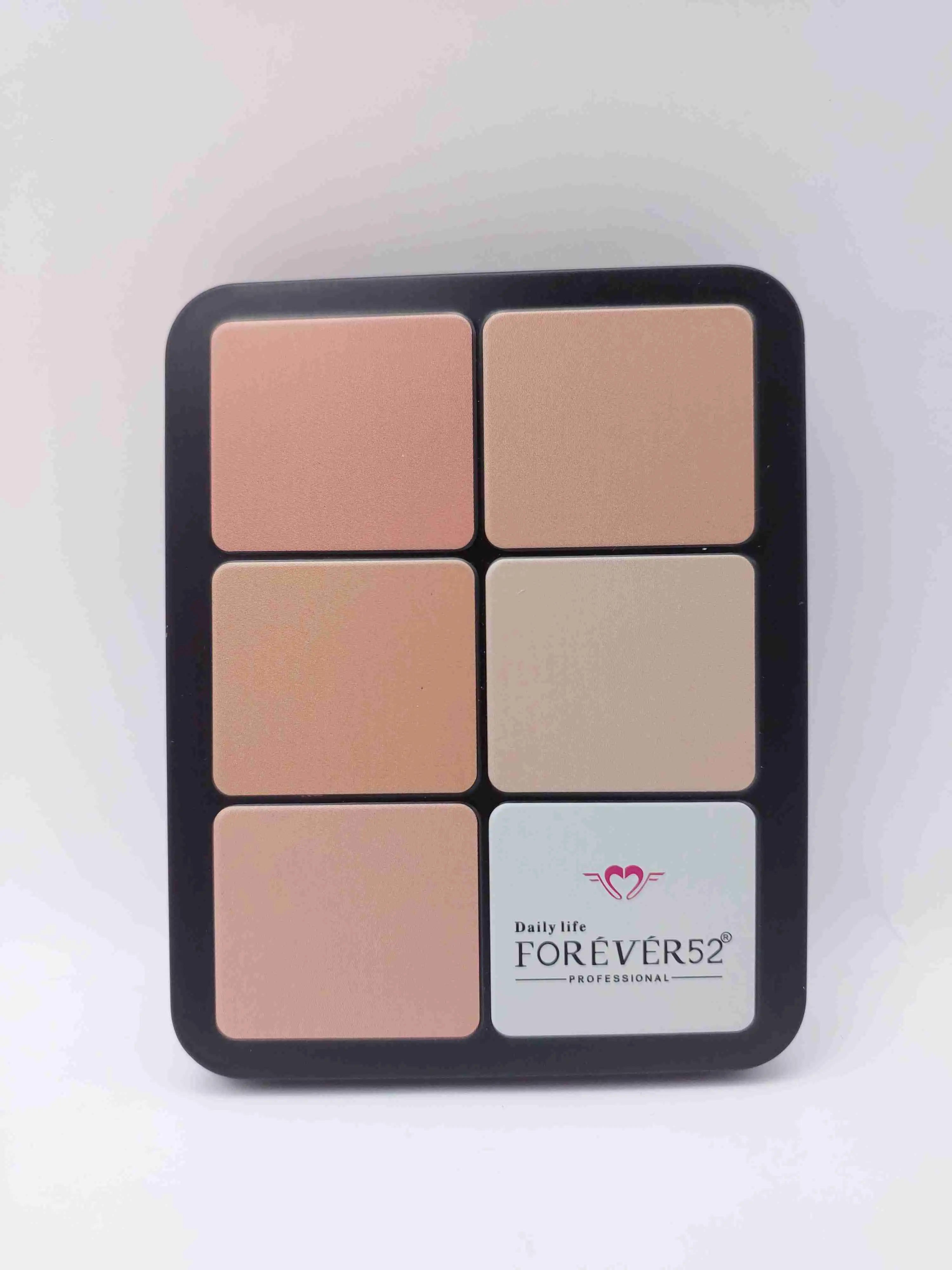  پالت کانسیلر کرمی فور اور 52  (Forever 52 )