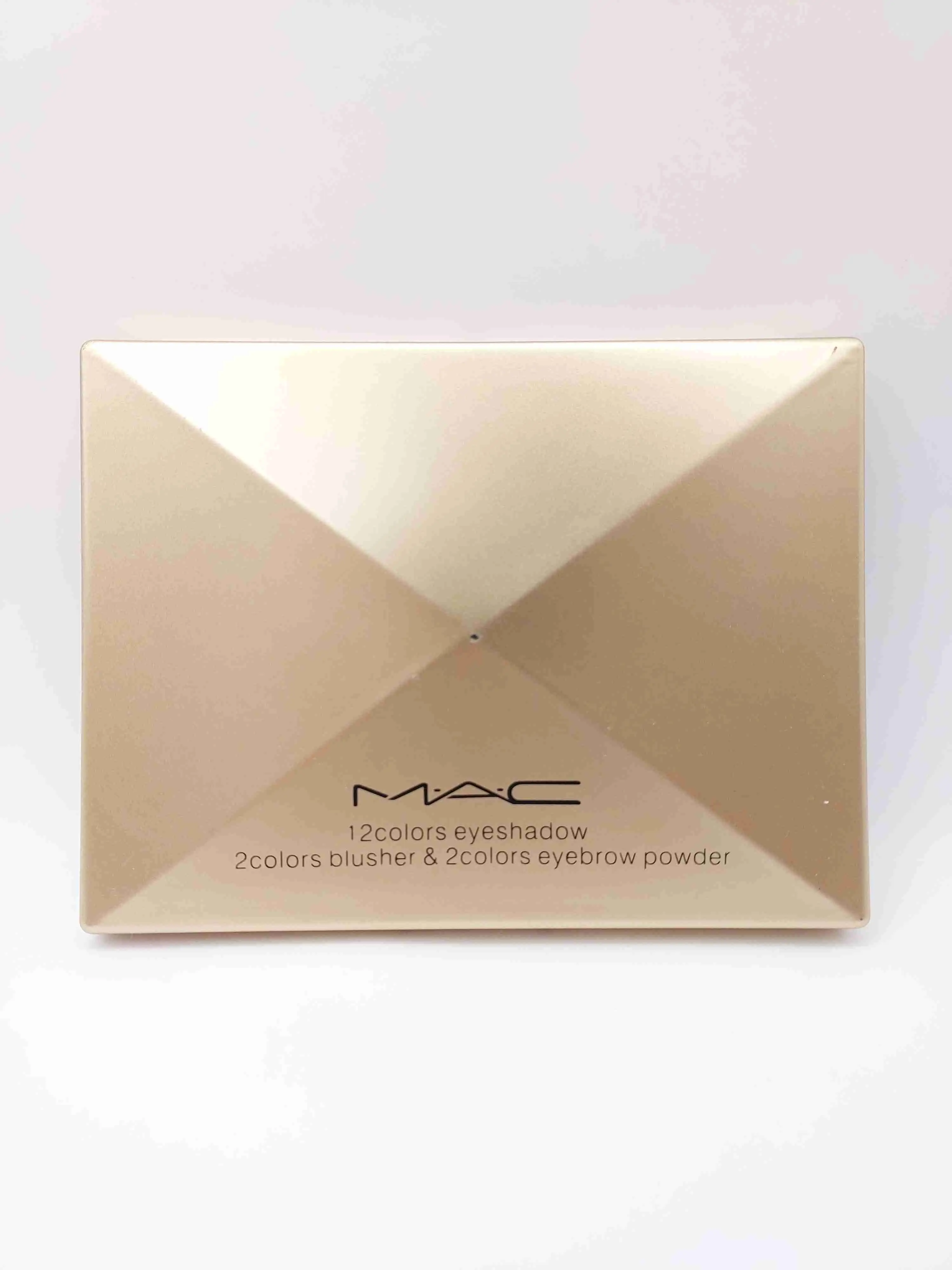 پالت آرایشی چندکاره ( 12 رنگ سایه چشم مات، 2 رنگ رژگونه و 2 رنگ پودر ابرو ) MAC